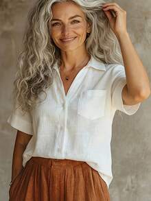 Women's Relaxed, Artsy V-Neck Shirt, Linen Loose-Fitting Short-Sleeved Top, Collared, Half-Open Design, Suitable For Commuting, Casual, And Vacation Wear. Slimming And Flattering With A Beautiful Drape, This Everyday Shirt Exudes A Sophisticated, Breathable, Comfortable, Retro, And Effortlessly Chic Style. - 白色 - 查看 6