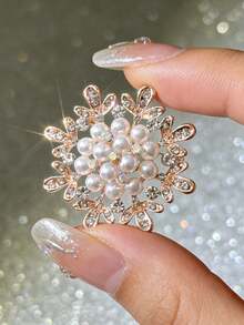 1 chiếc ghim cài áo hình hoa đính pha lê lấp lánh và ngọc trai giả, ghim cài áo hình hoa chống trượt bằng hợp kim kẽm thanh lịch, thích hợp để đeo hàng ngày. - Hoa hồng vàng - Xem 4