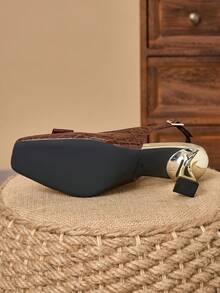 WHDXY Sepatu hak tinggi tanpa bagian belakang dengan hak asimetris 7cm, motif buaya cokelat, cocok untuk tempat kerja, gaya retro, kencan, sandal serbaguna dan elegan. - Rust Brown - View 7