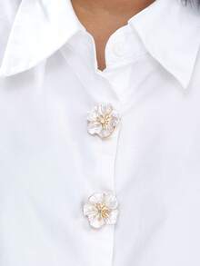 Cring Coco 2 件装女士轻奢纽扣套，白色花卉图案玻璃镶嵌，锌合金可拆卸衬衫袖扣装饰纽扣，金属质感缝制，多功能袖扣，精致通勤日常佩戴饰品 - 白色 - 查看 1
