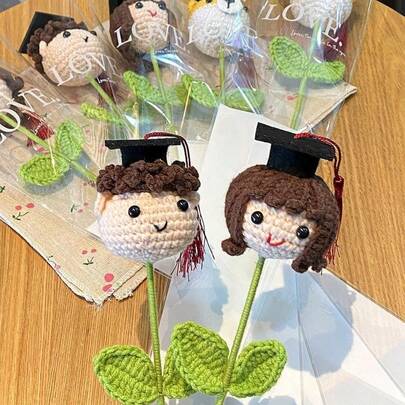 2pcs Graduation Doctoral Cap, Boys & Girls Animal & Flower Bouquet, Handmade Crochet Knitted Bouquet (Random Color & Style)