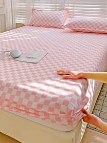 3pcs Bed Sheet Set, Checkerboard Pattern, Lightweight Soft & Comfortable Bedding, Including 1pc Fitted Sheet And 2pcs Pillowcases, No Filling, Suitable For Dorm, Bedroom, Multi-Size Options, Suitable For Summer Use - Pink - View 5