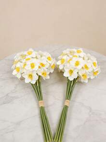 6支/套仿真水仙花束 - 逼真的黄色花心和白色花瓣。非常适合婚礼、客厅、花园、餐桌摆饰和户外节日装饰。也是感恩节、母亲节、情人节和毕业季的完美礼物之选（不含花瓶）。| 优雅花卉设计 | 栩栩如生的仿真花，家居装饰佳品 - 彩色 - 查看 4