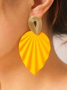 1 Pair Exaggerated Leaf Design Earrings, Suitable For Vacation And Daily Wear, Versatile - Leaves - View 12