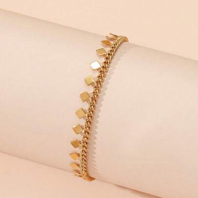 1 chiếc vòng tay nữ tối giản với mặt dây chuyền hình vuông màu vàng ngẫu nhiên, chất liệu thép không gỉ, thích hợp để đeo hàng ngày và làm quà tặng (Lưu ý: Do các lô sản xuất khác nhau, có thể có sự khác biệt nhỏ về màu sắc; ngoài ra, do ánh sáng và góc chụp, sản phẩm thực tế có thể có sự khác biệt nhỏ về màu sắc so với hình ảnh.)