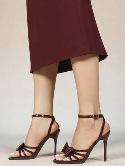 Giày sandal cao gót mũi vuông quai ngang thắt nơ cho nữ, màu đen, hở mũi, giày dự tiệc thanh lịch.