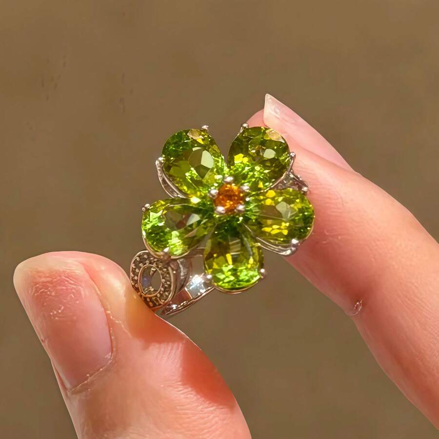 奢华镀白金优雅橄榄绿锆石四叶草可调节时尚戒指，女士款 - 綠色 - 查看 1