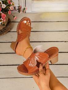 Plus Size Women's Retro Solid Color Buckle Platform Wedge Sandals - Brown - View 1