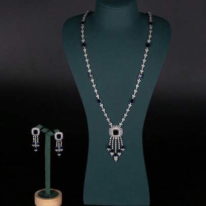 1 Set de joyería elegante y lujosa con racimo de flores de circonita cúbica, adecuado para bodas y eventos de mujeres, incluye 1 par de aretes y 1 collar, excluyendo la caja de regalo