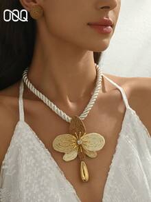 OOQ 1 Set de joyas de pendientes y collar de flor de rafia hechos a mano con estilo de vacaciones de verano para mujeres, conjunto elegante y dulce de flores 3D coloridas, adecuado para playa, viaje, fiesta, baile (estilo tejido a mano aleatorio, puede tener residuos de pegamento debido a la fabricación artesanal) - Marrón - Ver 3