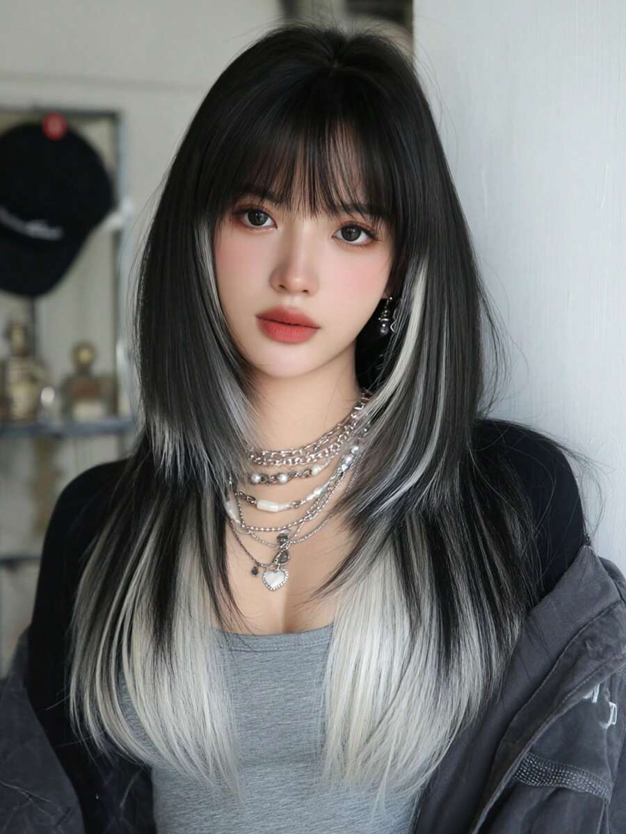 22英吋女用分層中長假髮，灰色挑染附瀏海，高品質自然蓬鬆極柔軟合成耐熱纖維髮，適合日常辦公、上學、音樂節與派對穿著