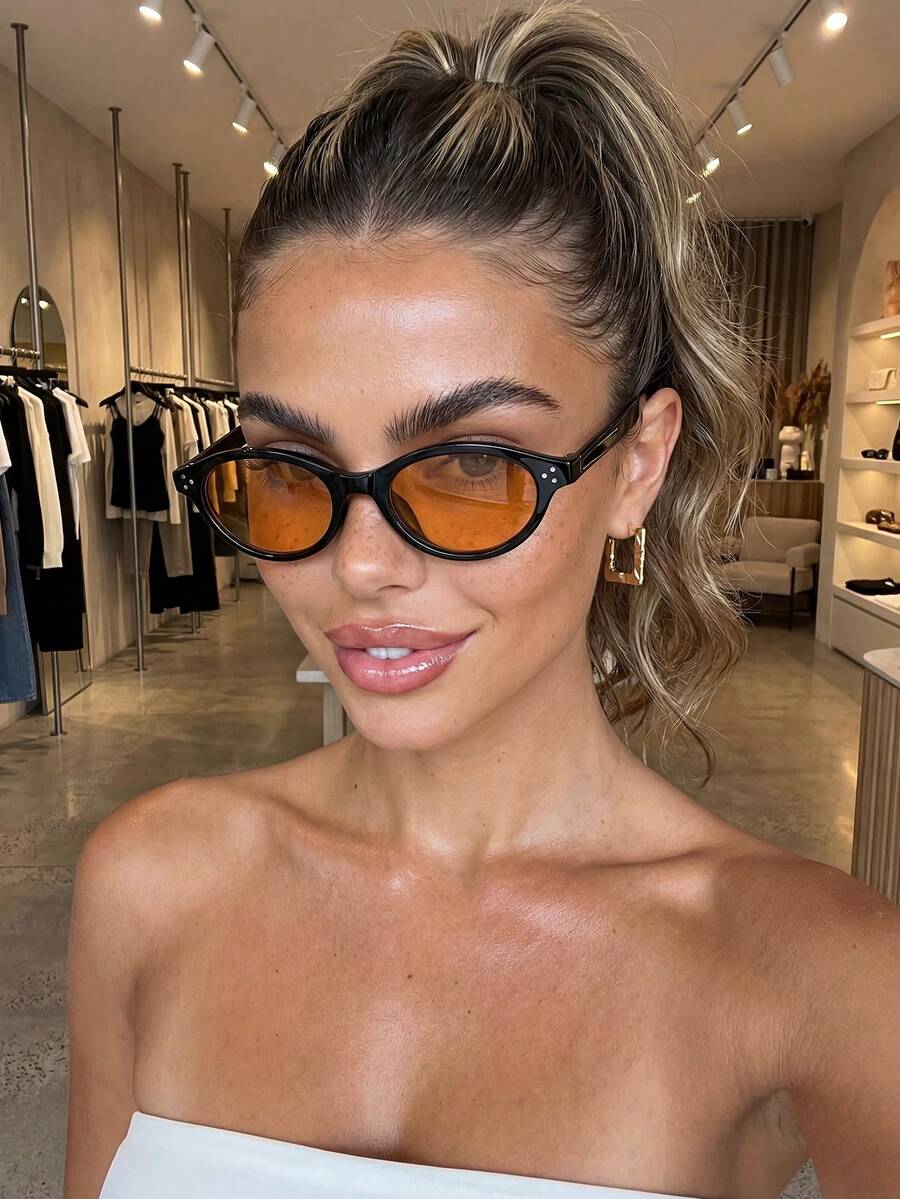 New Oval Small Frame Fashionable Luxury Fashion Glasses For Women, Suitable For Street, Commuting, Vacation Travel - Black - View 1