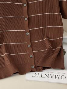 Áo len nữ cổ bẻ kẻ sọc mềm mại phong cách retro mùa hè 2026, kiểu dáng đa năng, dáng suông, cài nút, thích hợp mặc ở nhà. - màu nâu - Xem 5