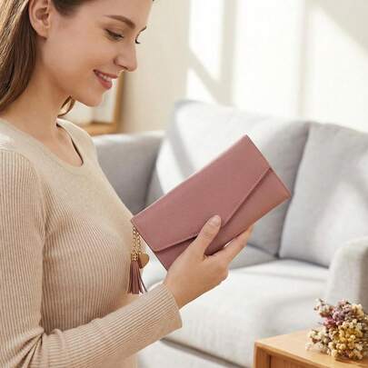 1个创意简约时尚长款纤薄零钱包，多卡位卡包，小巧便携大容量手拿包，多功能女士/学生零钱包，可装珠宝、身份证、驾照、卡片、硬币、钥匙等，适合作为圣诞节礼物送给家人、朋友，情人节礼物或纪念品。