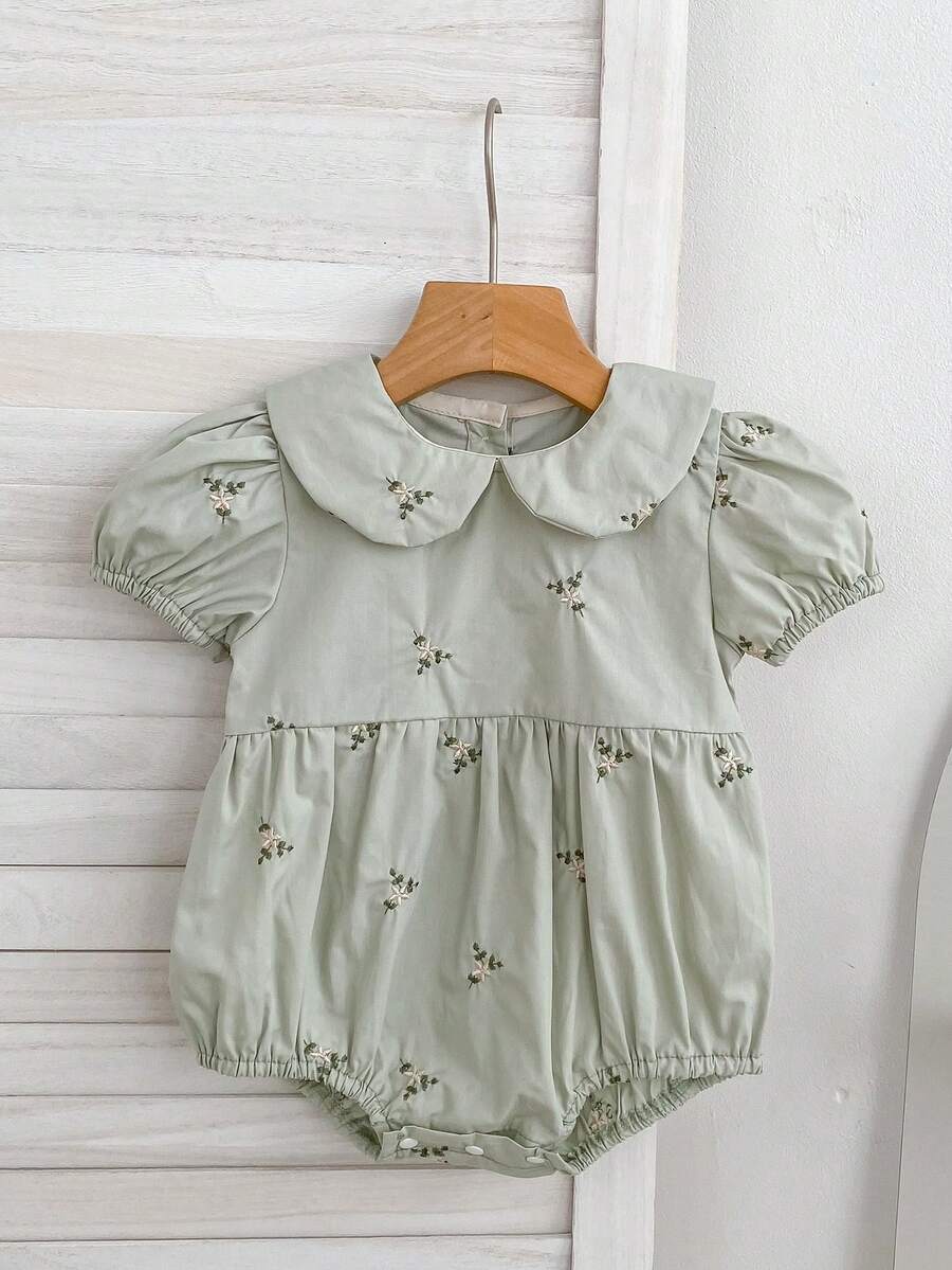 Bộ áo liền quần mùa hè mới cho bé gái, thêu hoa, áo liền quần công chúa dễ thương với cổ áo Peter Pan.