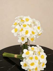 6支/套仿真水仙花束 - 逼真的黄色花心和白色花瓣。非常适合婚礼、客厅、花园、餐桌摆饰和户外节日装饰。也是感恩节、母亲节、情人节和毕业季的完美礼物之选（不含花瓶）。| 优雅花卉设计 | 栩栩如生的仿真花，家居装饰佳品 - 彩色 - 查看 5