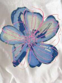 Camiseta de verano premium para mujer  Blanca de manga corta con estampado floral y eslogan para mujer, casual y para vacaciones. - Blanco - Ver 6