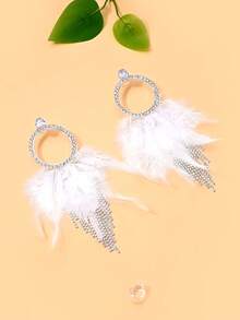 Pendientes de aro grandes con plumas blancas y diamante de imitación, pendientes colgantes de borla brillante de lujo para mujeres, joyas de declaración glamorosas para fiestas y bailes - Plateado - Ver 2