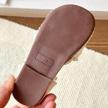 Dép xăng đan lưới mùa hè cho bé gái, giày đế mềm khoét lỗ cho trẻ em, dép xăng đan hở mũi cho bé gái, giày lưới giả ngọc trai thoáng khí, giày công chúa đế mềm chống trượt cho bé gái - Màu be - Xem 7