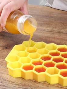 37-Cavity Honeycomb Design Silicone Mold, Soft & Easy Demold, Heat Resistant, Reusable, Easy Clean, Stackable Space-Saving, Multi-Purpose DIY Mold - View 3