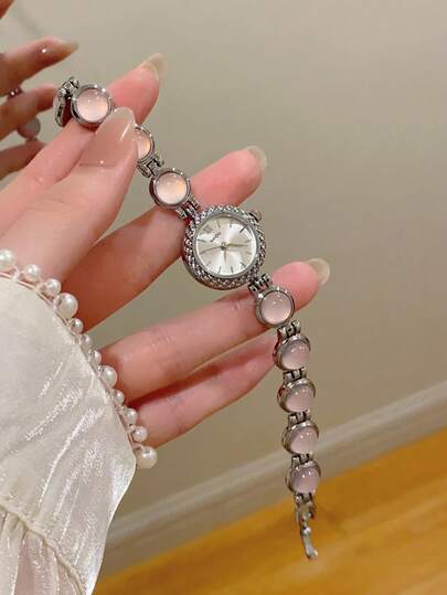 1 ชิ้น นาฬิกากำไลข้อมือโลหะผสมสีทองสำหรับผู้หญิง, หน้าปัดตัวเลขอารบิกแฟชั่น, กลไกควอตซ์, สายปรับได้, เหมาะสำหรับใส่ในชีวิตประจำวันและเป็นของขวัญวันหยุด