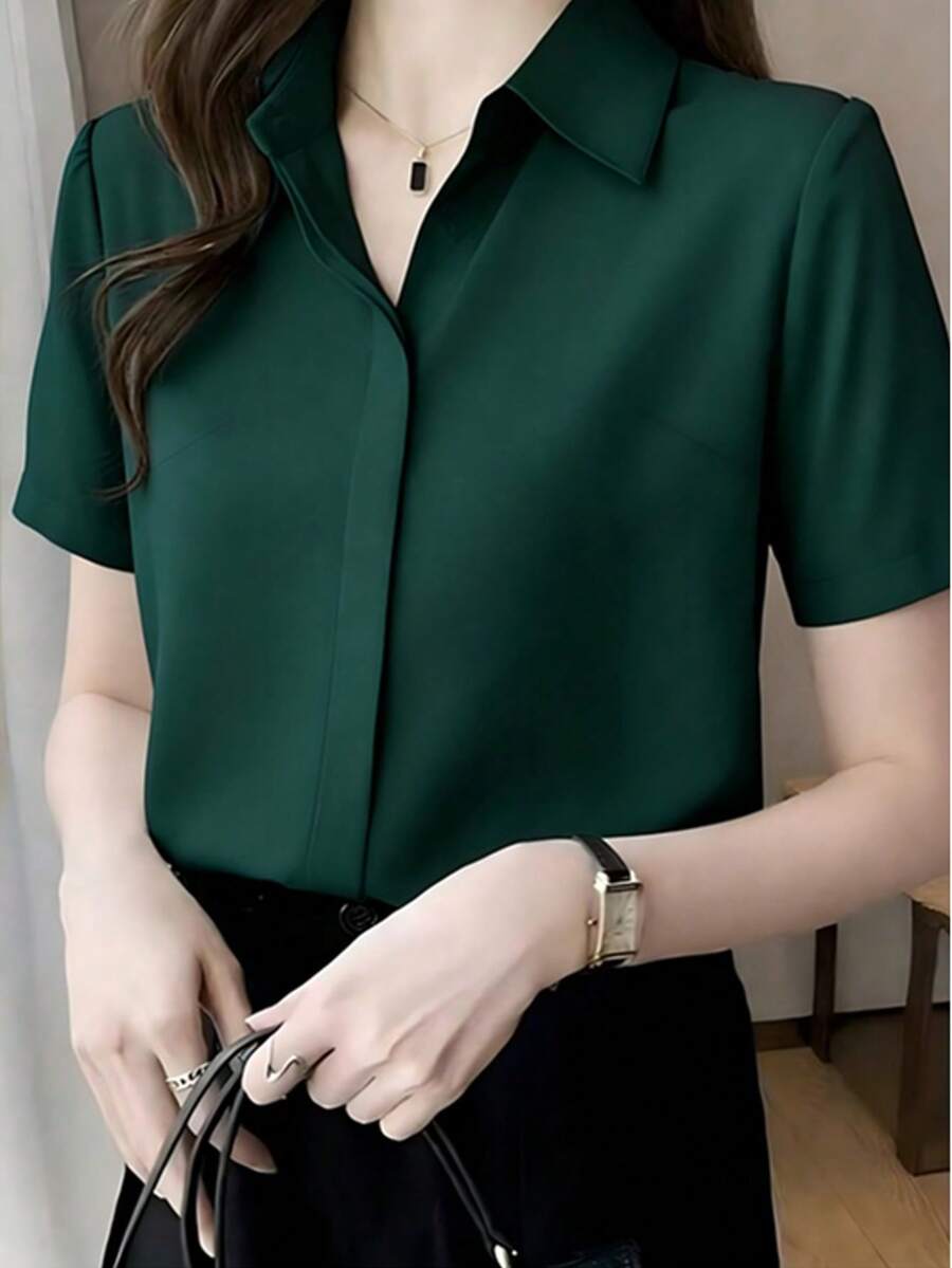 Silk Short Sleeve Shirt With Design, Lightweight Mature Hong Kong Style Satin Blouse Spring