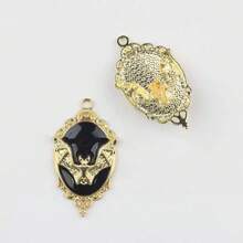 10PCS Mixed Color Vintage Alloy Bat Gold & Silver Base Shield Pendant DIY Necklace Keychain Bag Charm Jewelry Accessories - Multicolor - View 5