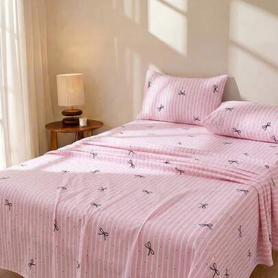 4件套可爱粉色条纹蝴蝶结图案床单套装，包含1件床笠、1件床单和2个枕套（不含枕芯）。豪华床笠套装，尺寸可选：特大号、大号、标准双人床、单人床。床笠采用深口袋设计，最大可容纳11.8英寸枕套。柔软透气，不易起皱，提升睡眠质量，尽显奢华酒店风范。送给父母、朋友的理想礼物。
