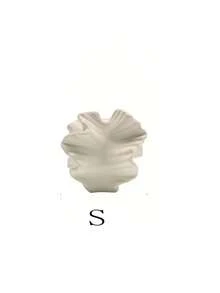 1个白色花形藤编花瓶，简约北欧波西米亚风格家居装饰，适合现代农舍风格装饰，可放置于客厅、厨房、壁炉旁、卧室、餐桌、办公室等场所。 - 均碼 - 查看 9