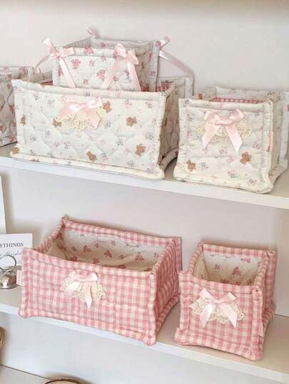 1Piece Large Capacity Pink Floral Pattern Makeup Storage Basket Large Capacity Storage Basket Grid Printed Storage Basket Ribbon Bow Decoration Storage Basket Foldable Miscellaneous Storage Basket Home Supplies Storage Basket Desktop Supplies Storage Basket Snack Classification Basket Makeup Tool Storage Basket Home Decoration Living Room Decoration Bedroom Decoration