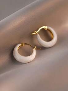 1 Đôi bông tai khoen tròn đơn giản, thanh lịch kiểu Pháp, họa tiết hình học, thiết kế men trắng, kiểu dáng tinh tế, cao cấp, phù hợp với phong cách thường ngày và đa năng dành cho nữ. - trắng - Xem 2