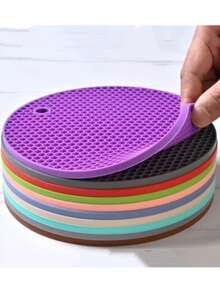 1pc/10pcs Random Color Silicone Heat Resistant Placemats - Round Non-Slip Pot Holder Mats For Kitchen Countertops & Dining Tables,Silicone Heat-Resistant Mat,Household Casserole Anti-Scald Pot Mat, Dining Table Mat,Coffee Coaster - Multicolor - View 3