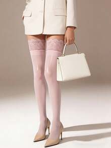1 Đôi tất dài đến đùi màu hồng họa tiết lông công, chất liệu ren, có miếng dán silicon chống trượt, bóng mượt, độ co giãn cao, kiểu dáng tối giản thanh lịch, dễ phối đồ cho công sở, thường ngày, hẹn hò, dự tiệc. - Nhiều màu - Xem 4
