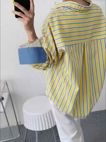 大码女式日韩风休闲条纹长袖衬衫：翻领设计，袖口撞色细节 | 宽松版型，活动自如 | 适合日常通勤/街头漫步/姐妹聚会/校园/旅行/咖啡约会等各种时尚场合 | 是追求休闲舒适春季的欧美女性的日常首选 - 黃色 - 查看 3
