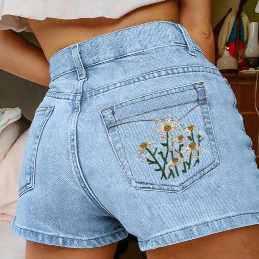 New Bamboo Knot Embroidered Elastic Casual Denim Shorts For Women Summer - Light Wash - View 1