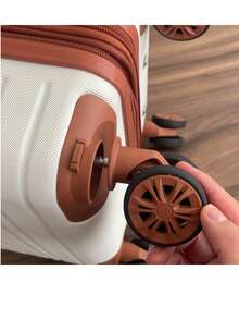 Premium Travel Suitcase, Impact Resistant, Rigid, Durable, Scratch Resistant, 100% PP, Modern Design - 查看 2