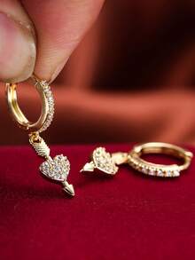 1 Pasang Anting Hoop Hati Bergaya dengan Hiasan Zirkonia Mikro Berbahan Tembaga - W16424 - View 7