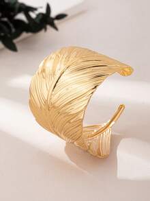 1 Piece Of Fashionable Vintage Large Leaf Geometric Bracelet For Women, Suitable For Daily Wear, A Perfect Gift For Giving. - Yellow Gold - View 3