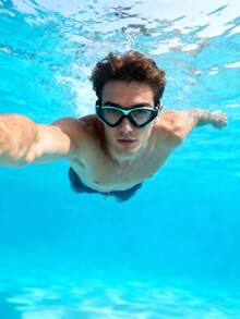 Lunettes de natation grand cadre pour adultes - anti-buée, anti-UV, étanche, lunettes de natation unisexes à angle de vue de 180° pour hommes et femmes en piscine et en eau libre - Multicolore - Voir 3