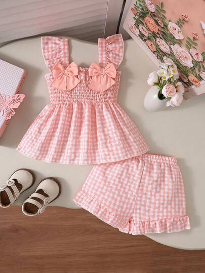 2件套女童休闲蝴蝶结格子图案柔软舒适针织吊带背心和短裤套装，适合户外穿着，春夏款
