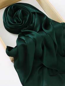1pc Satin Hijab With Natural Wrinkles Design And Solid Color - Dark Green - View 3