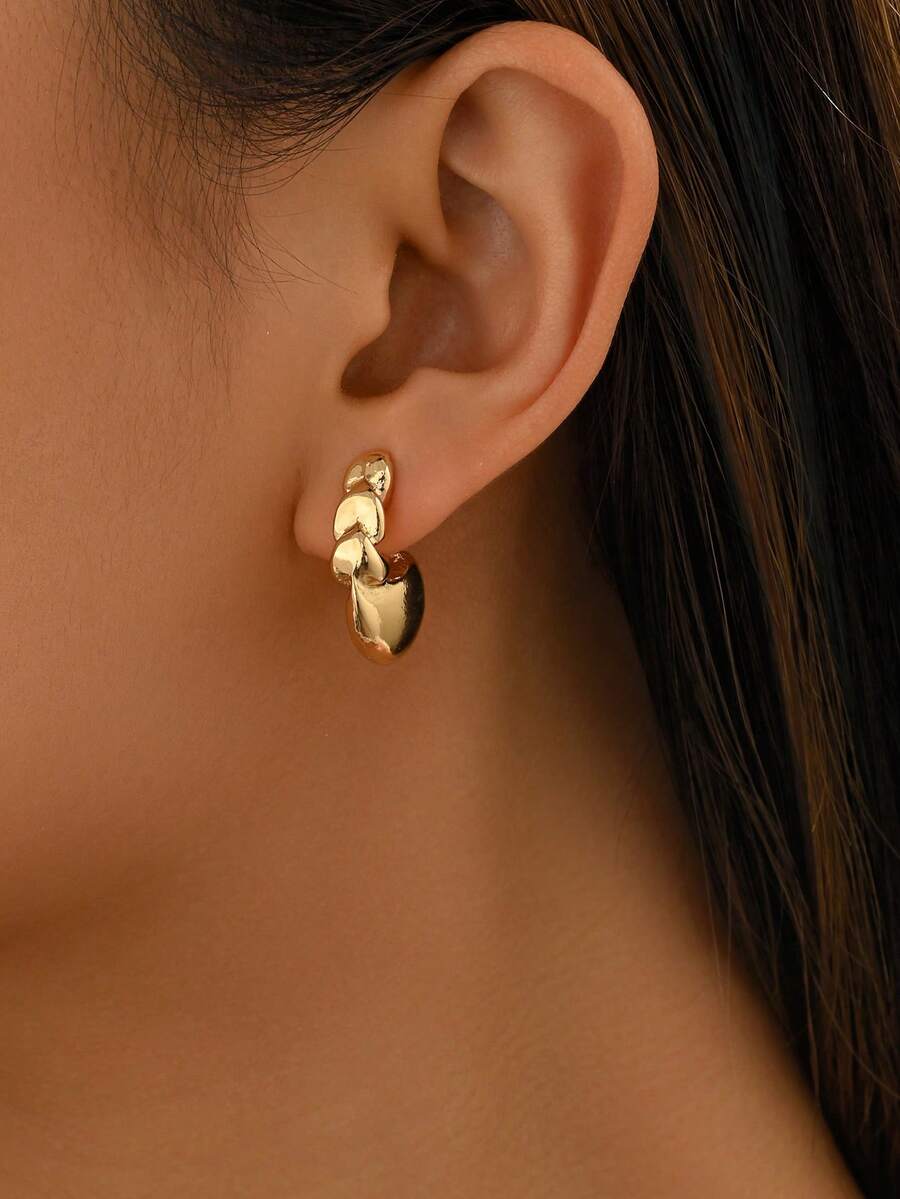 1 Pair Elegant & Fashionable Minimalist Gold Alloy C-Shaped Hoop Earrings, Embedded With Rhinestones, Asymmetrical Design, Versatile For Women's Daily Wear, Commute, Party, Travel, Holiday Gifts Like Valentine's Day, Thanksgiving, New Year - Gold - View 1
