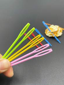 [10入/包]7cm彩色塑膠毛線針，包含紅、黃、綠、藍、粉色，大眼針頭設計，易穿線，適合初學者，適用於編織、刺繡與縫紉，實用DIY手工配件 - 彩色塑膠針 - 查看 9