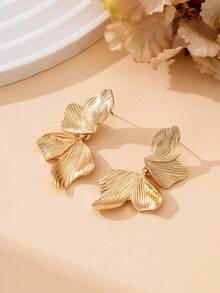 1 Pair Elegant & Chic Summer Beach Style Golden Textured Half-Leaf Pendant Earrings For Women - Yellow Gold - View 2