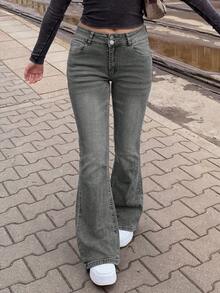 Pantalones vaqueros de talle alto y corte evasé con cierre doble de mujer, elegantes y minimalistas, que estilizan la figura, de uso casual para primavera - Gris Claro - Ver 2