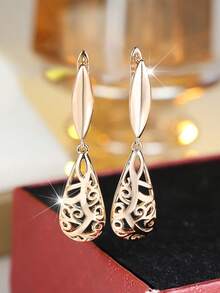 Vanel 1 paire de boucles d'oreilles pendantes élégantes en or creux en forme de goutte d'eau, boucles d'oreilles vintage de style ouvert, accessoires de mode, cadeau gracieux pour les femmes - Or jaune - Voir 4