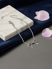 1 pieza Pulsera minimalista de moda con cadena de acero inoxidable en forma de lazo, regalo de uso diario dulce para mujeres - Plateado - Ver 3