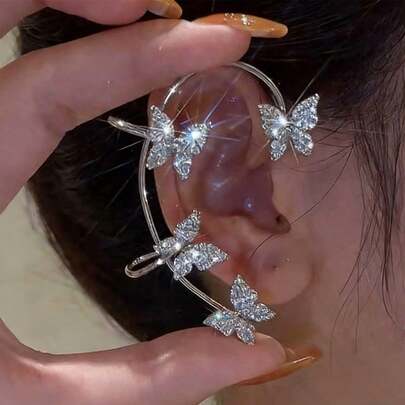 1 pieza Pendiente de oreja tipo cuff con mariposa plateada al lado derecho