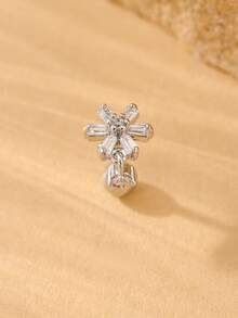 1pc Snowflake Zirconia Inlaid 316L Stainless Steel & Copper Combination Earring Stud, Minimalist Fashionable Cartilage Piercing, Shaft Thickness 1.2mm, Shaft Length 6mm - Silver - View 2