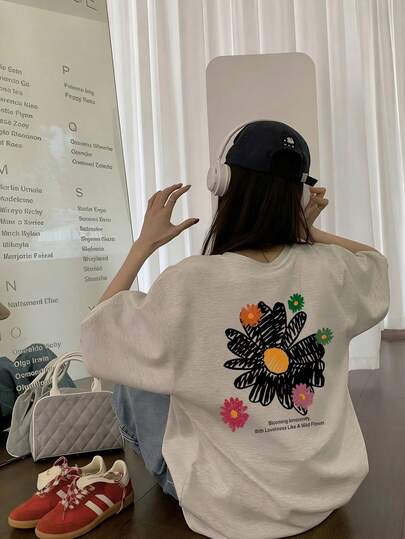 女士宽松圆领短袖字母花卉印花T恤，春夏休闲款